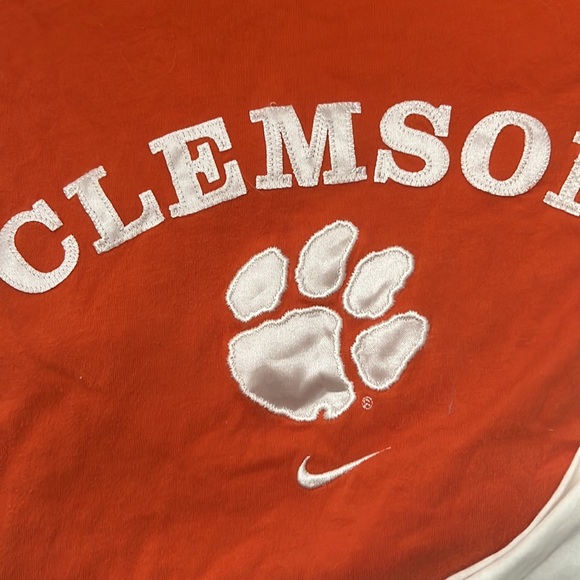 Woman’s Nike Clemson Tigers long sleeved shirt Sz L - Picture 2 of 3